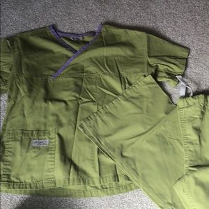 Urbane scrub outfit XS